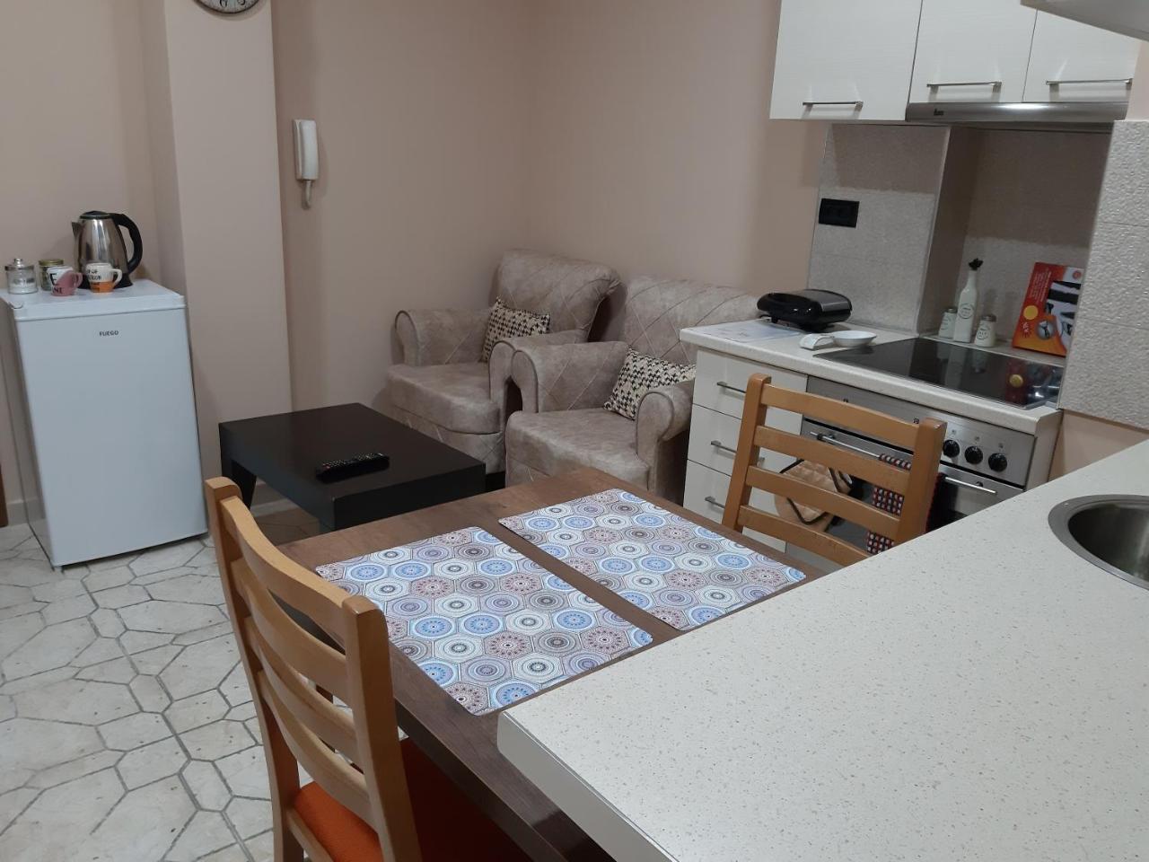 Alindro City Center Apartment 2 Tirana Kültér fotó